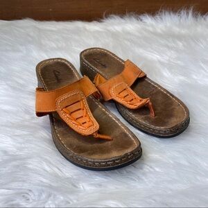 Clarks Leather Orange Thong Style Wedge Sandals Size 8M Style 81868